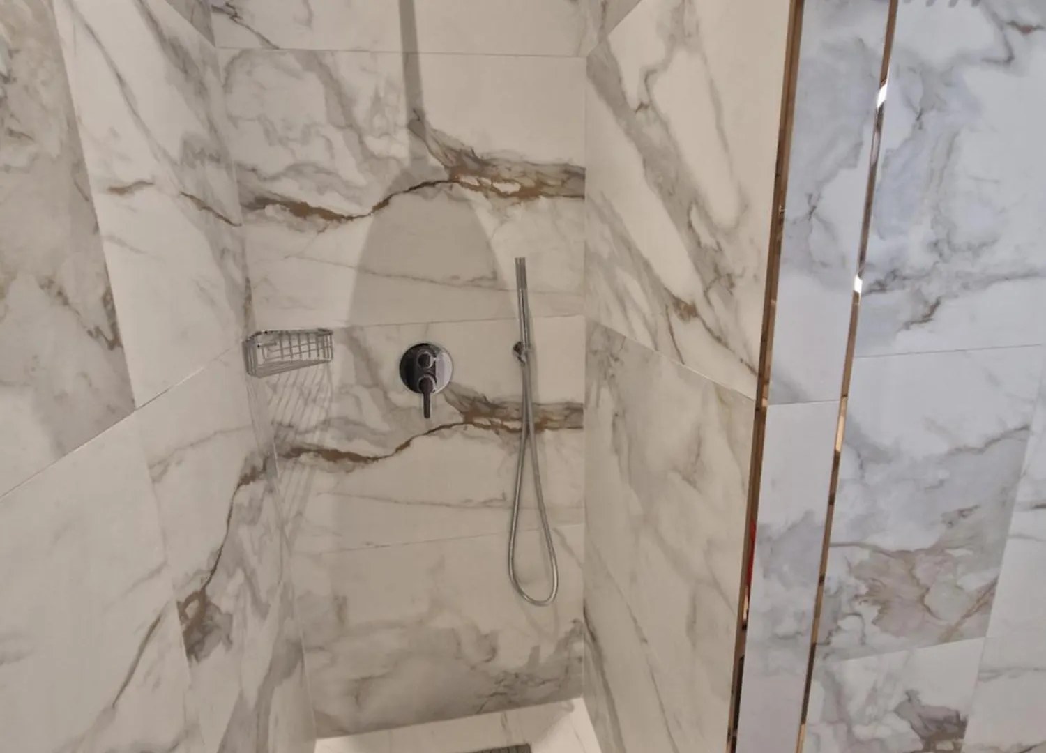 Elofira Room'S Durrës